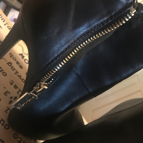 Sexy ankle boots. - Picture 3 of 5